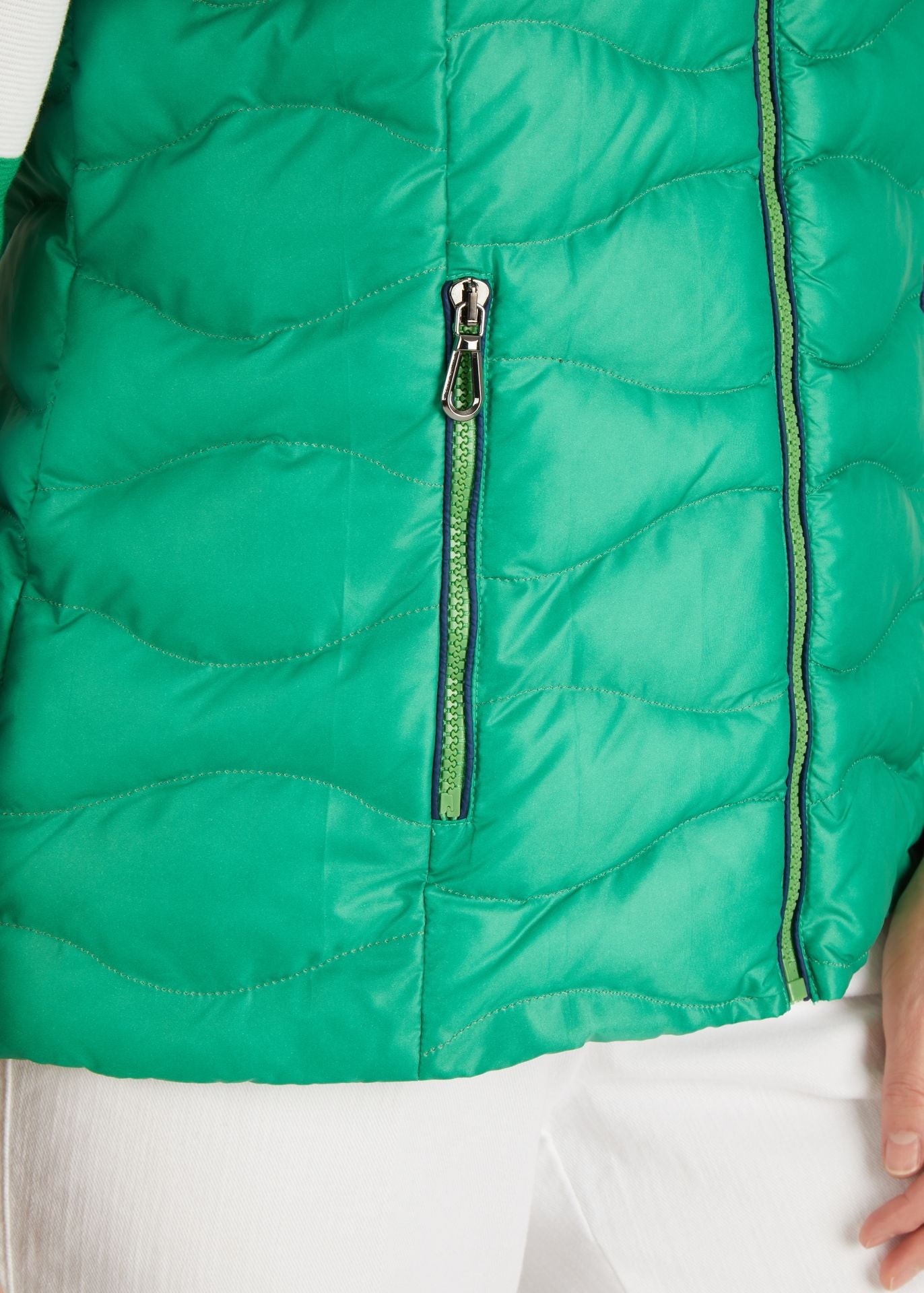 121870- Green Gilet- Rabe