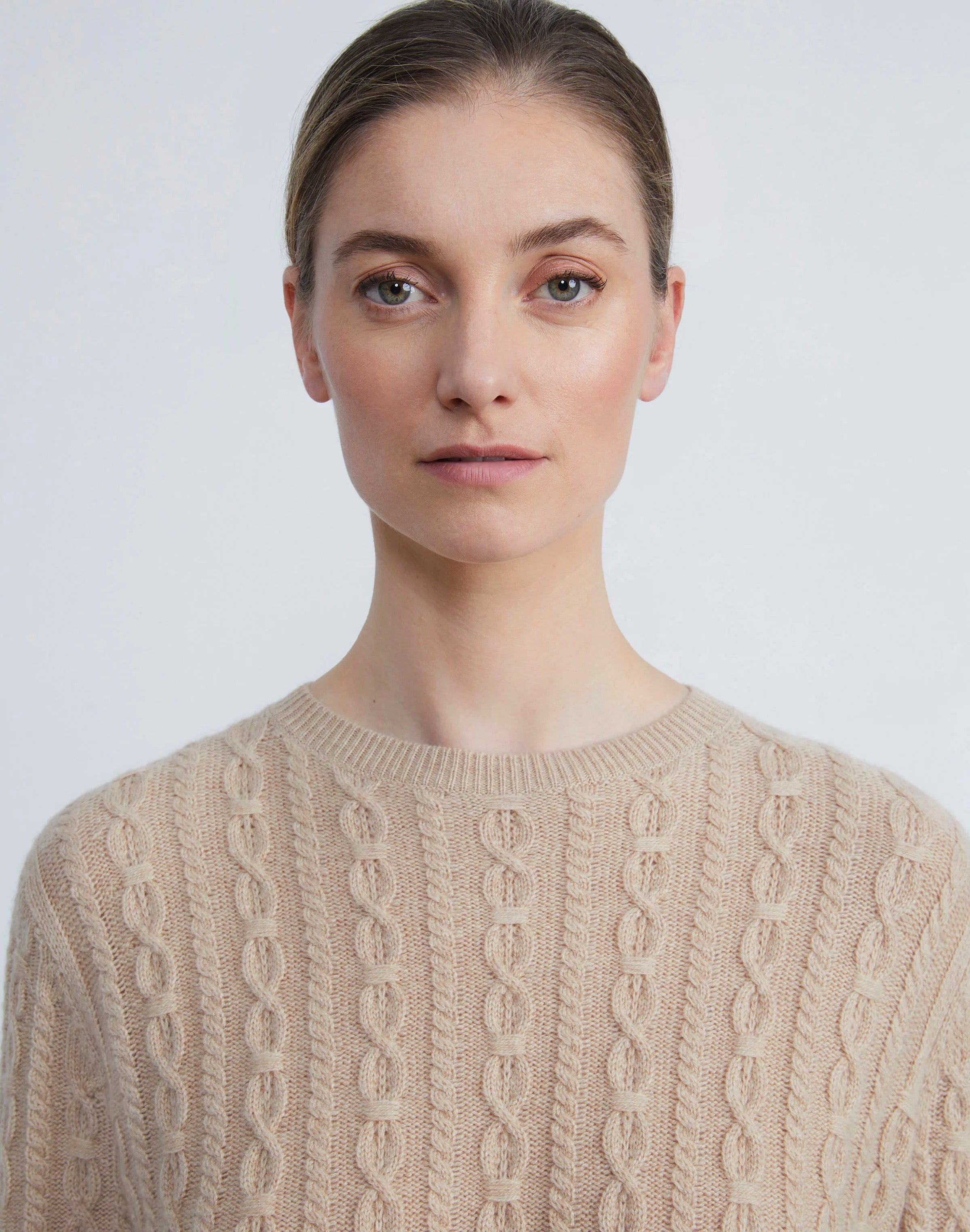 CASHMERE CABLE SWEATER