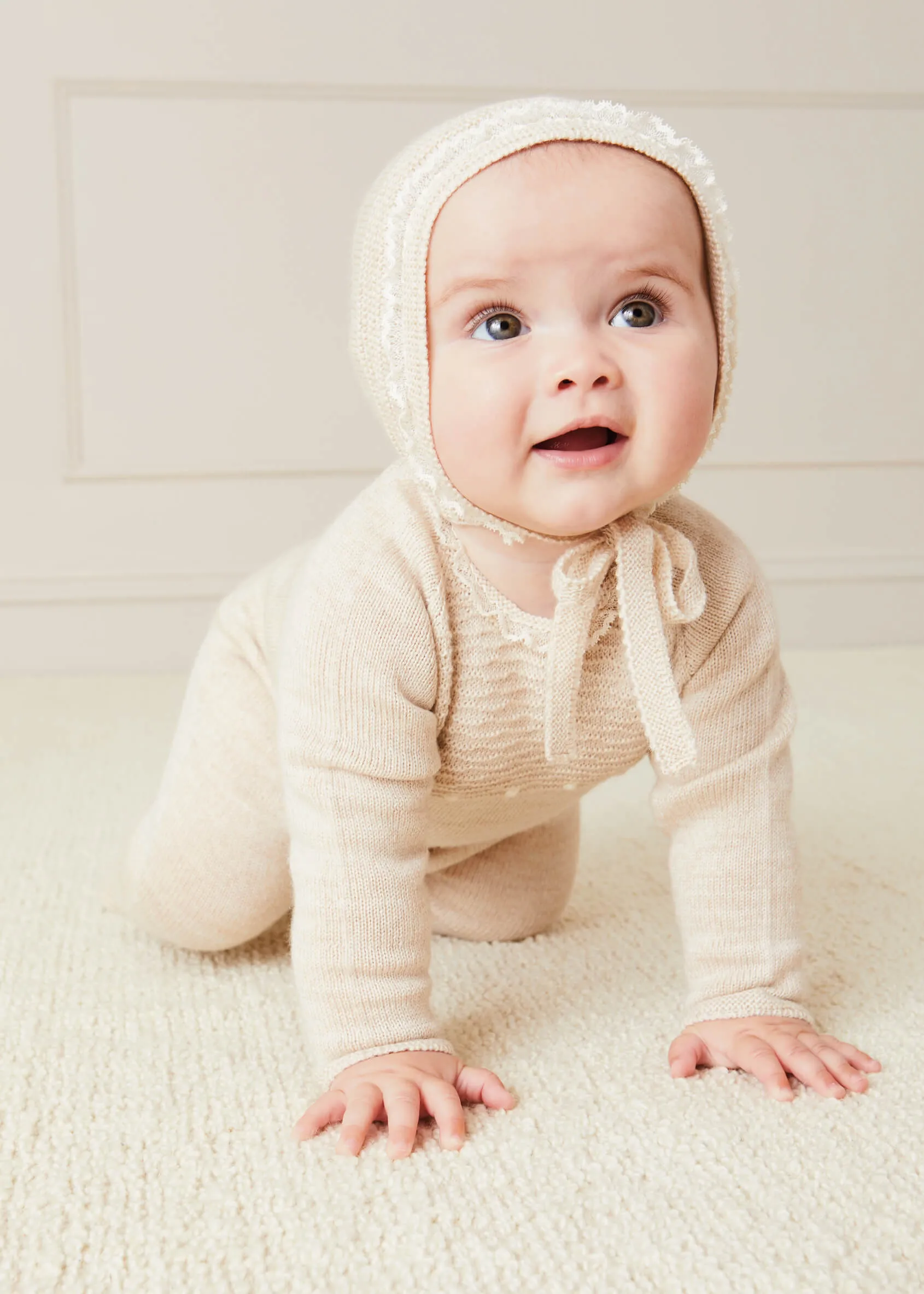 Knitted Lace Trim 2 Piece Set In Beige (1-6mths)