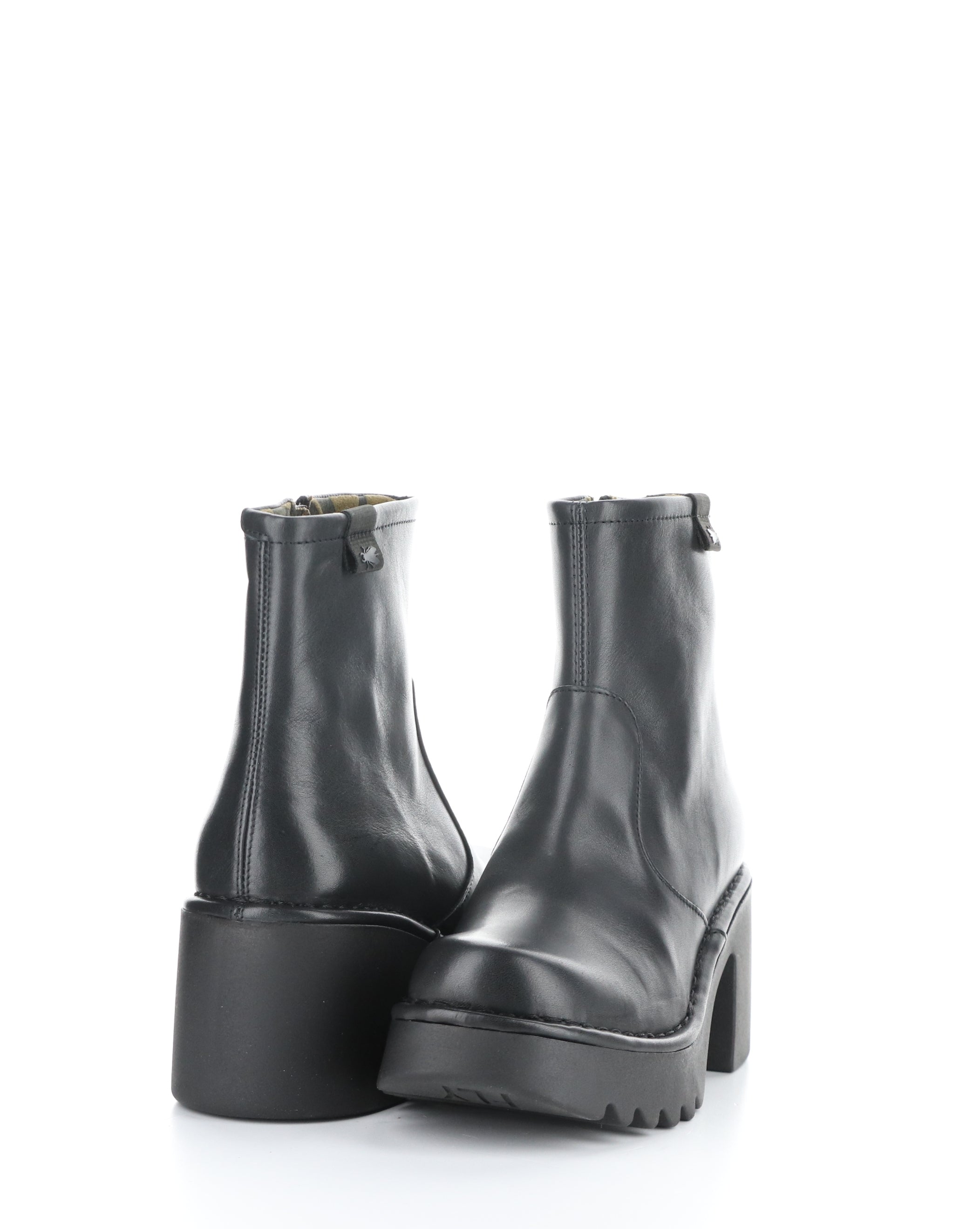 MOGE250FLY 000 BLACK Round Toe Boots